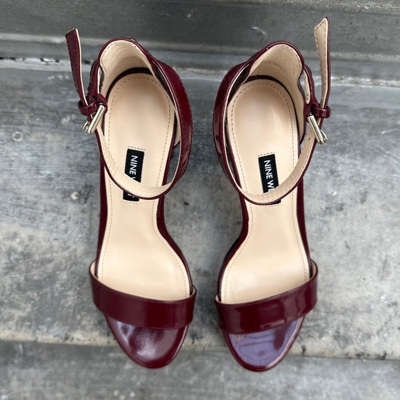 NINE WEST Dempsey 3 Platform Sandal Pumps in Patent Leather Red - Picture 13 of 15